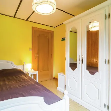 Holiday home Quaint In With Private Garden *