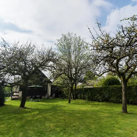 Holiday home Quaint In With Private Garden