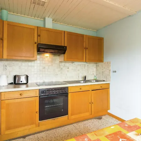 Quaint In With Private Garden *