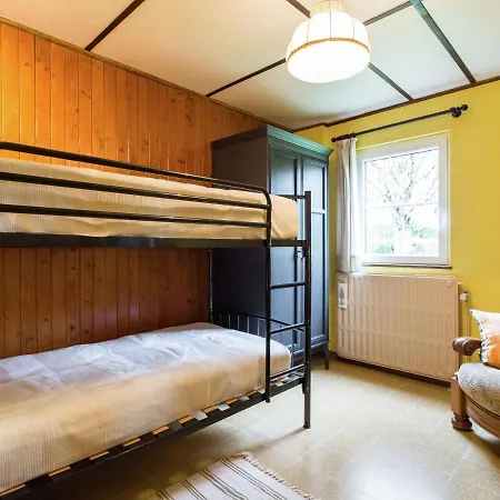 Holiday home Quaint In With Private Garden